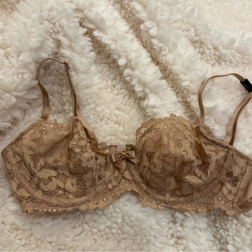 NWT Victoria’s Secret Lace Underwire Bra 34B - Picture 6 of 6